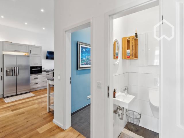 Spacious and Private Retreat in the Heart of the City