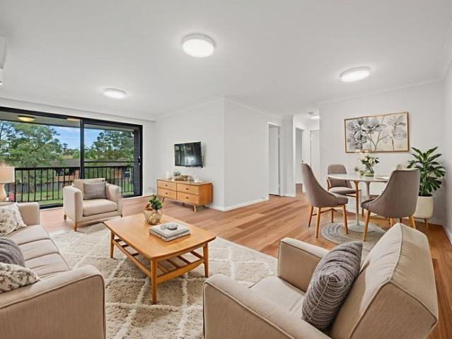 Spacious and Renovated Two Bedroom Apartment