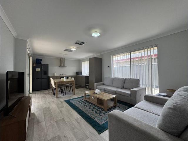 Spacious and Well Presented 3 Bedroom, 2 Bathroom Family Home