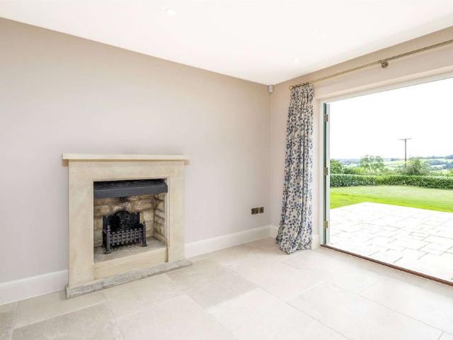 Spacious and well presented family home just outside of Stow on the Wold
