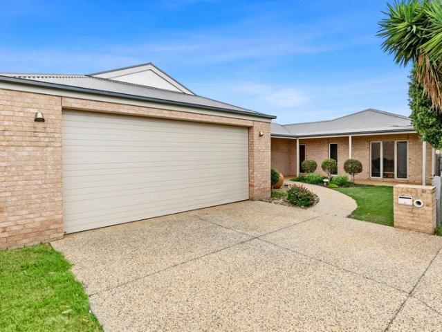 Spacious and Versatile Family Living
