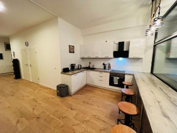 Spacious Apart | 7 Beds | WiFi | 3 Sleeping Room