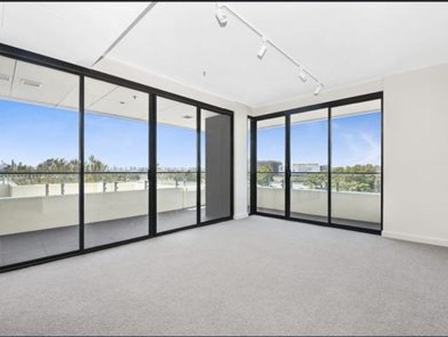 SPACIOUS APARTMENT