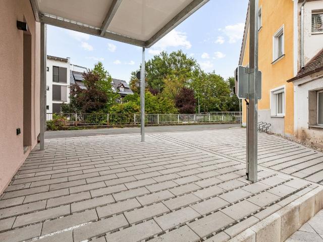 Spacious apartment close to the center in Erlangen, Erlangen Amsterdam Apartments for Rent