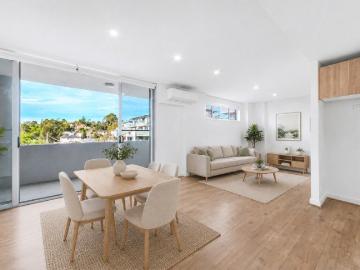Spacious Apartment | East Aspect | Dual Balconies