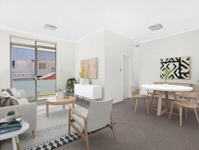 Spacious Apartment in a Prime Bellevue Hill Location