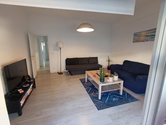 Spacious Apartment in Almada for a short term