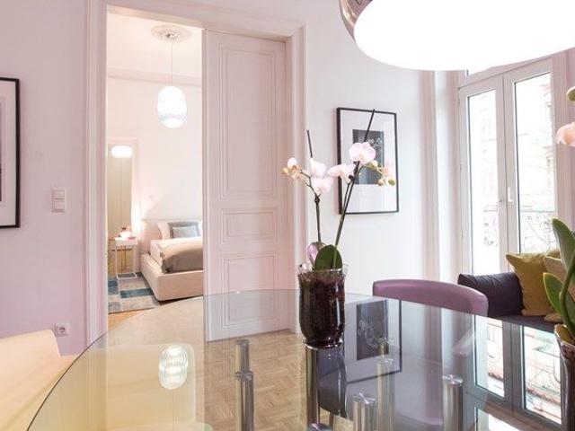 Spacious Apartment in Downtown Wiesbaden, Wiesbaden Amsterdam Apartments for Rent