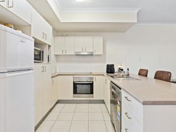Spacious apartment in heart of Beenleigh Location, Lifestyle & Value!