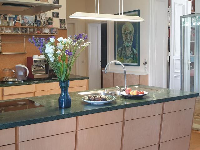 Spacious apartment in Pankow next to a beautiful park, pets allowed, Berlin Amsterdam Apartments for Rent
