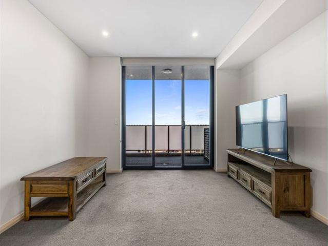 Spacious Apartment in Prime Hurstville Location