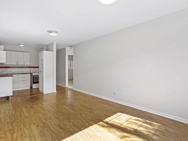 Spacious Apartment in the Heart of Clayfield