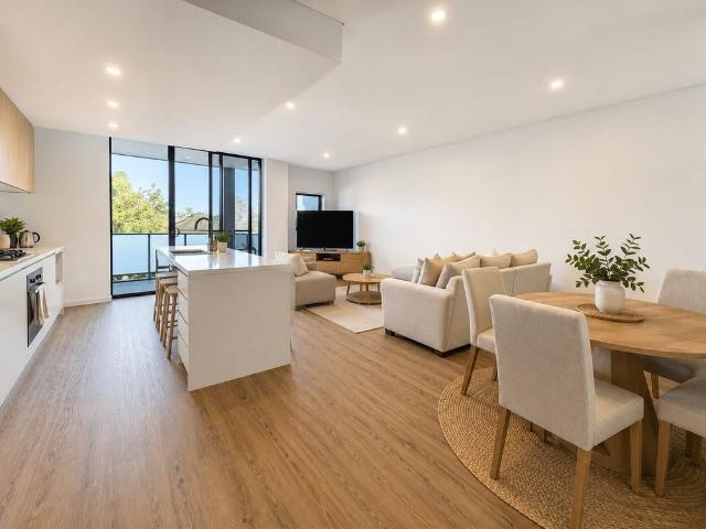 Spacious Apartment in the Heart of Glenmore Park