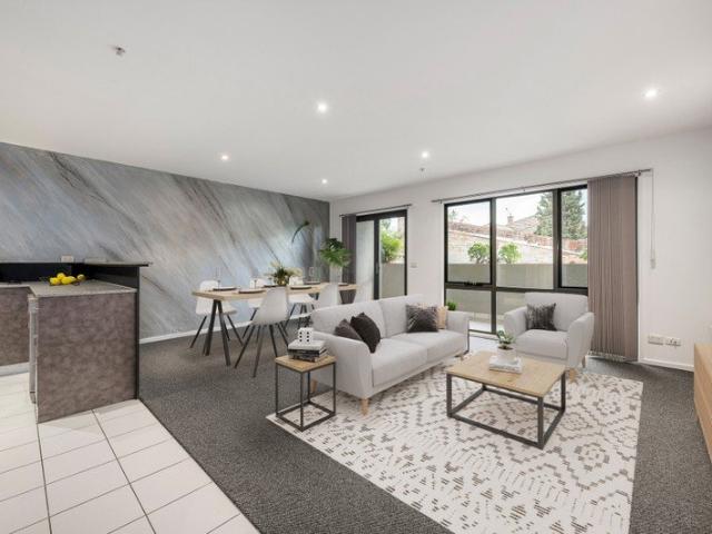 Spacious apartment in the heart of Kew