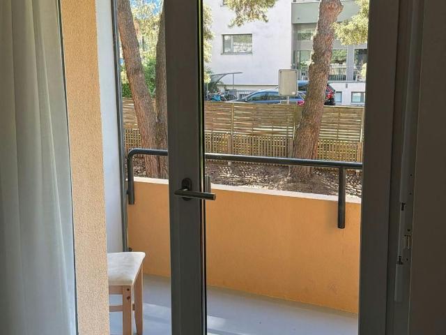 Spacious Apartment in Zurich Oerlikon – Fully Furnished & Well Connected, Zurich Amsterdam Apartments for Rent