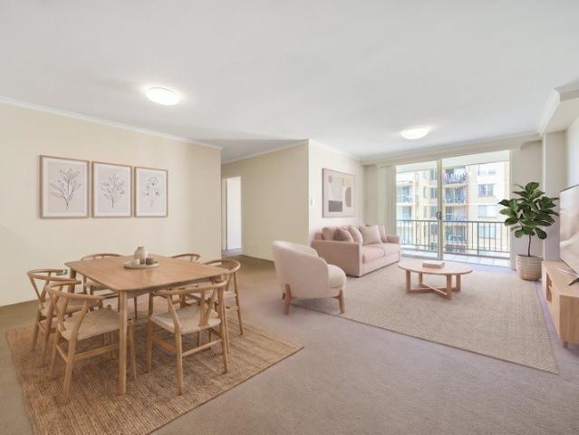 Spacious Apartment Offering Lifestyle & Convenience