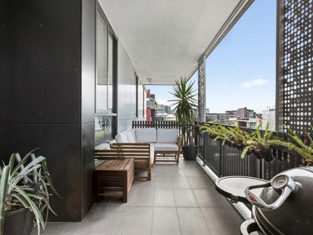 Spacious apartment offers modern ultra convenience