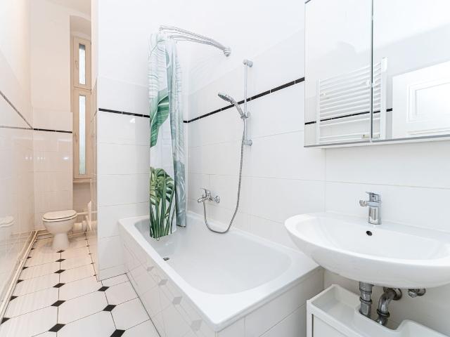 Spacious apartment located in Pankow, Berlin Amsterdam Apartments for Rent