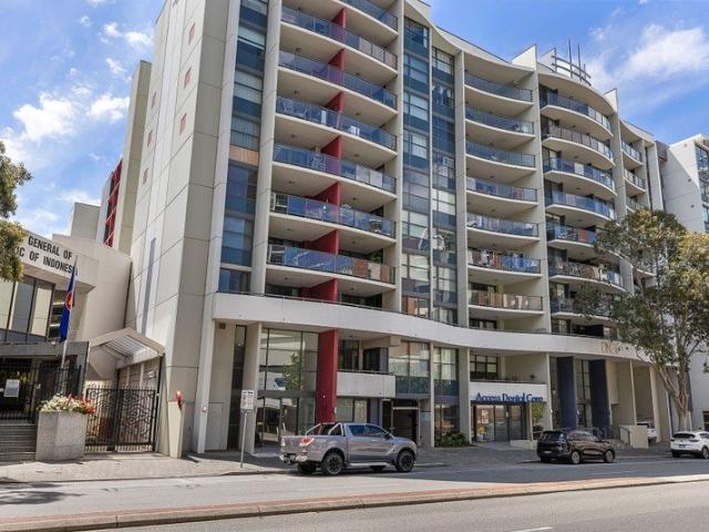 Spacious Apartment Living in East Perth