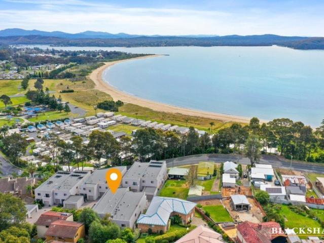 Spacious Apartment Living in the Heart of Batehaven