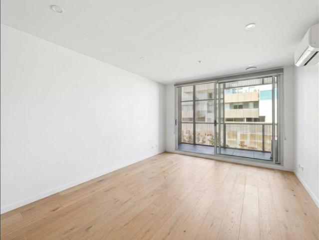 Spacious Apartment Living in the Heart of Brunswick