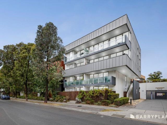 Spacious Apartment Living with a Fantastic Outdoor Entertaining Area