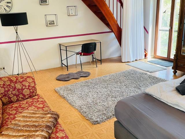 Spacious Apartment Like a Small House in Troisdorf – For Workers and Holiday Stays, Up to 7 Guests
