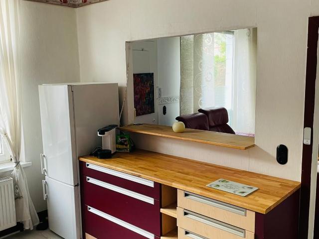 Spacious Apartment Like a Small House in Troisdorf – For Workers and Holiday Stays, Up to 7 Guests, Troisdorf Amsterdam Apartments for Rent