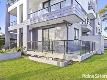 Spacious Apartment Quiet & Convenient Location!
