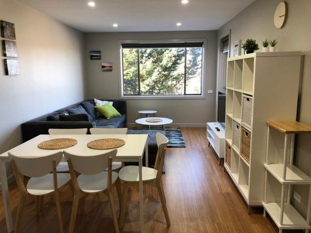Spacious Apartment With View of Lake Jindabyne