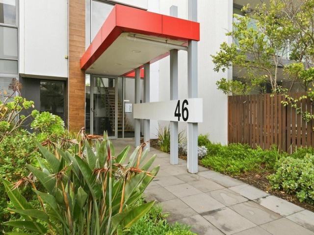 Spacious apartment with an expansive entertainer's balcony