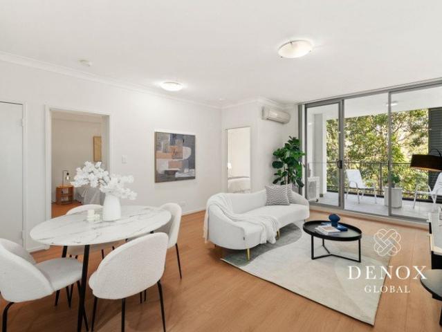 Spacious Apartment with Oversized Balcony in a Prime Waitara Location