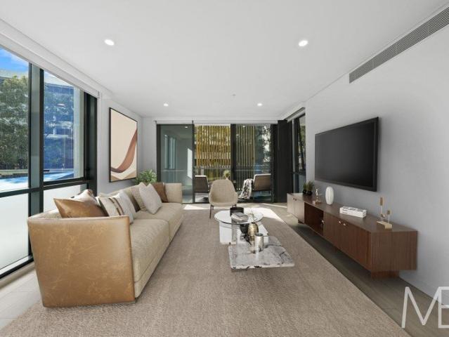 Spacious Apartment with Park Views