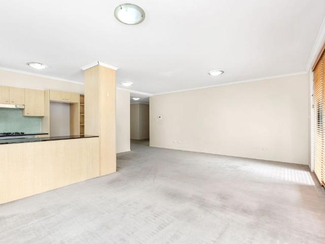 Spacious Apartment with Resort Style Living in Sydney Park Village