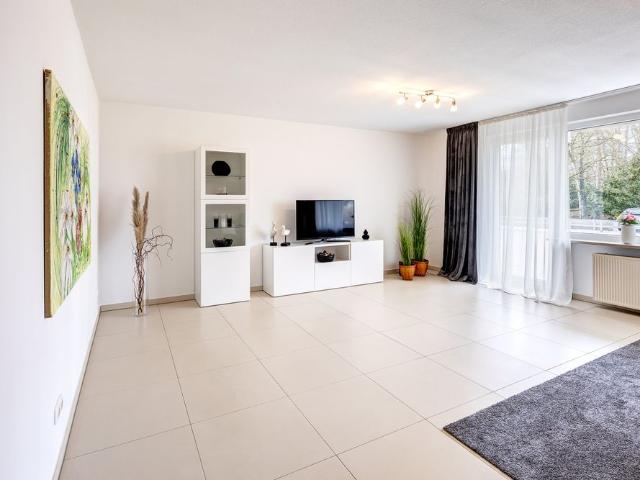 Spacious apartment with S Bahn connection in Stockdorf