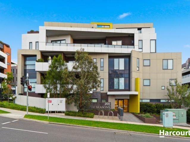 Spacious Apartment with Study in a Prime Doncaster East Location