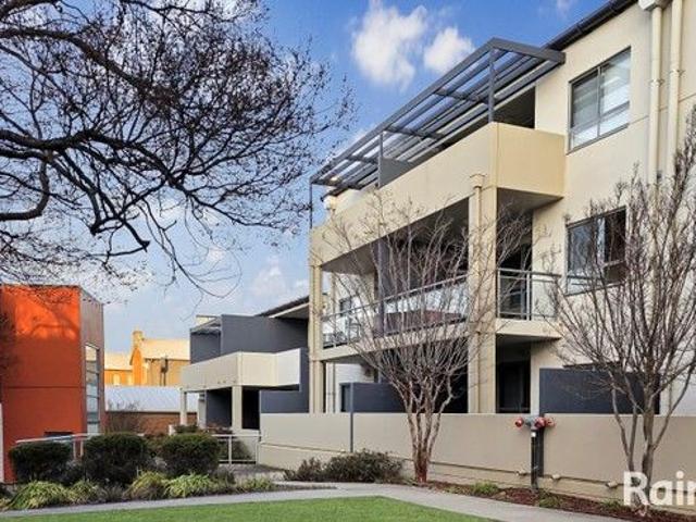 Perfectly positioned 2 bedroom modern apartment