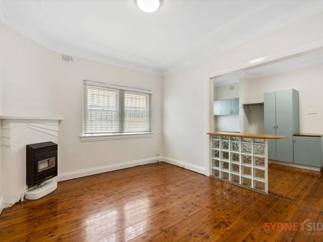 Spacious Art Deco Apartment 3 Min Walk To Clovelly Beach