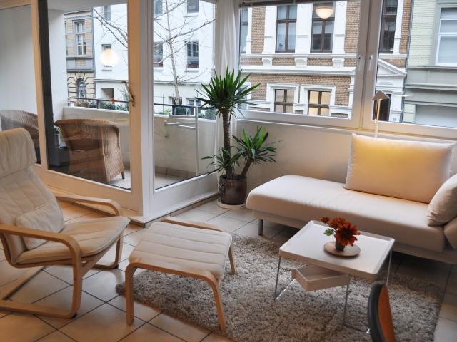 Spacious, awesome studio in Dusseldorf Unterbilk, Dusseldorf Amsterdam Apartments for Rent