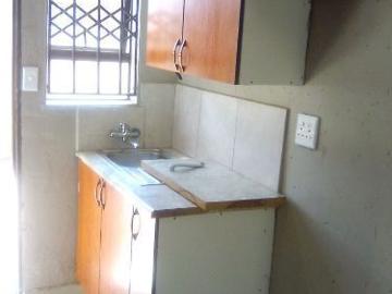 Spacious Bachelor unit