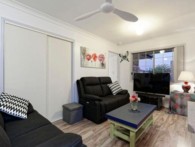 Spacious Bargara Living with Shed & Solar