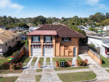 Spacious Bayside Family Living with Side Access & Shed