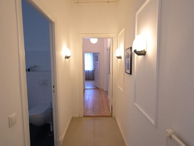 Spacious & beautiful flat with garden access, Berlin Amsterdam Apartments for Rent