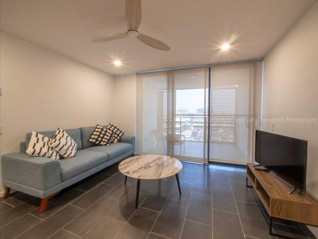 New to the Market – Spacious Beautiful One Bedroom Unit