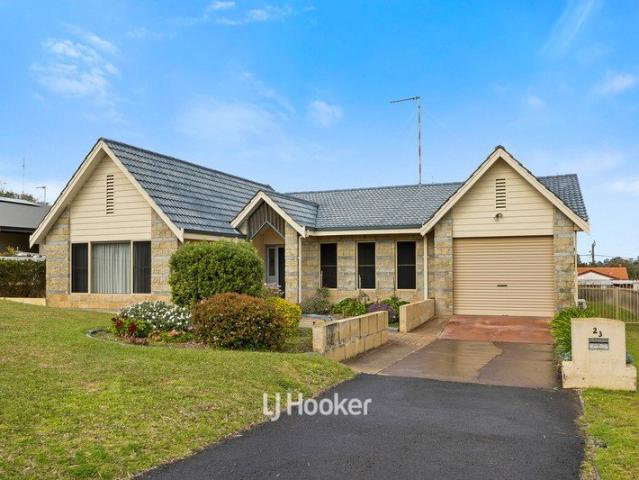 Spacious & Beautifully Presented