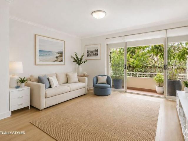 Spacious Beachside Apartment with Expansive Courtyard Just 250m to Coogee Beach