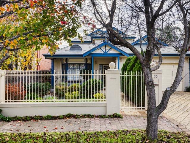 Spacious Beachside Home 300 mtrs to the ocean