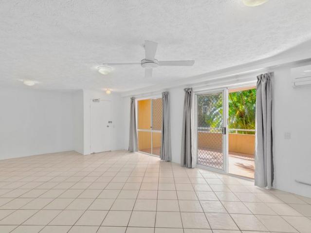 Spacious Beachside Living Ground Floor Convenience