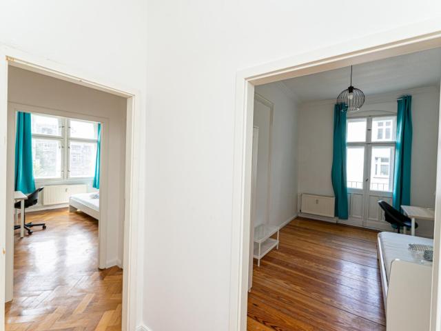 Spacious bedroom near the Warschauer Straße train station