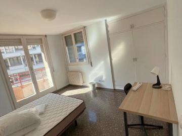 Spacious bedroom. Balcony